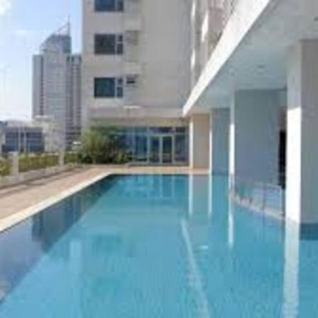 Staycation In Manila Bagian luar foto