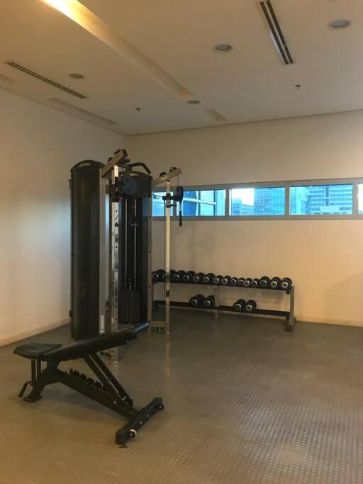 Staycation In Manila Bagian luar foto